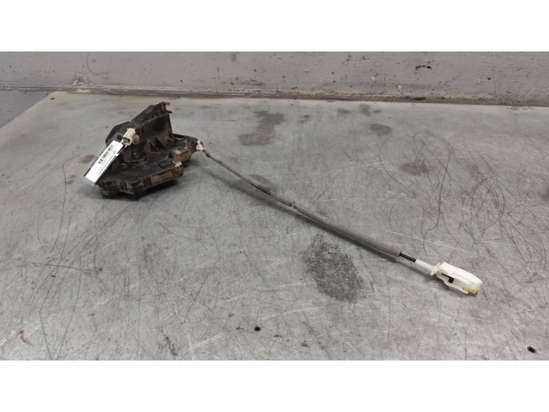 Recambio de cerradura puerta trasera izquierda para bmw serie 3 berlina (e46) 320d referencia OEM IAM 7PINES  