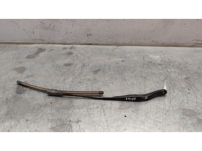 Recambio de brazo limpia delantero derecho para dacia sandero ii tce 90 (b8m1, b8ma) referencia OEM IAM 28886545  