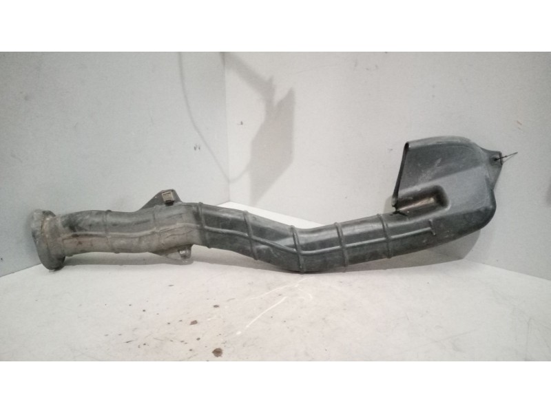 Recambio de chimenea caja filtro para nissan cabstar 01.04  3.0 diesel referencia OEM IAM 16567F3900  