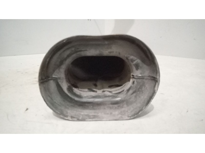 Recambio de chimenea caja filtro para nissan cabstar 01.04  3.0 diesel referencia OEM IAM 16567F3900  