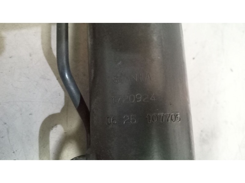 Recambio de brazo elevacion cabina para scania r i r 580 referencia OEM IAM 1720924  