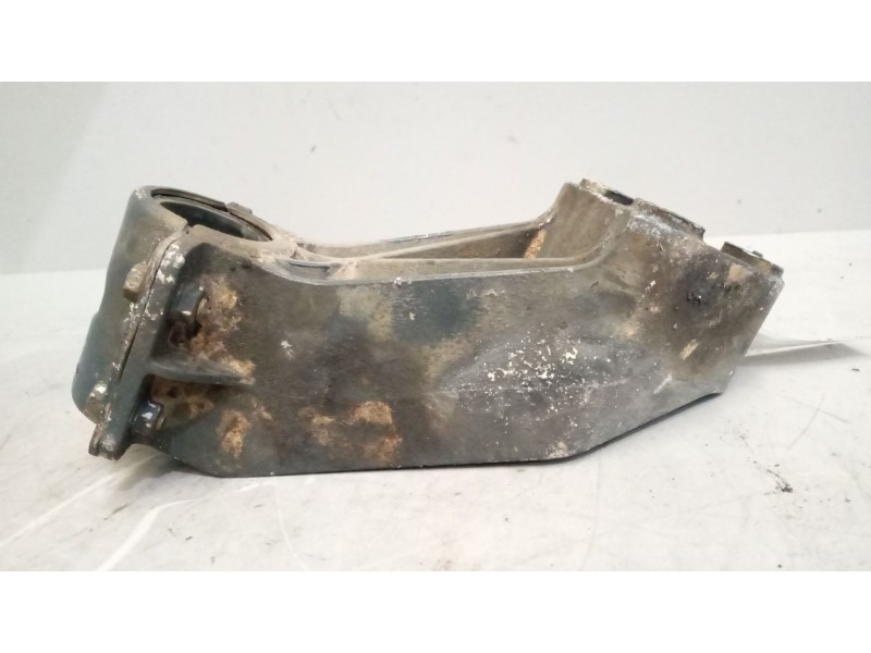 Recambio de soporte guardabarros trasero para daf serie xf105.xxx 12.9 diesel referencia OEM IAM   