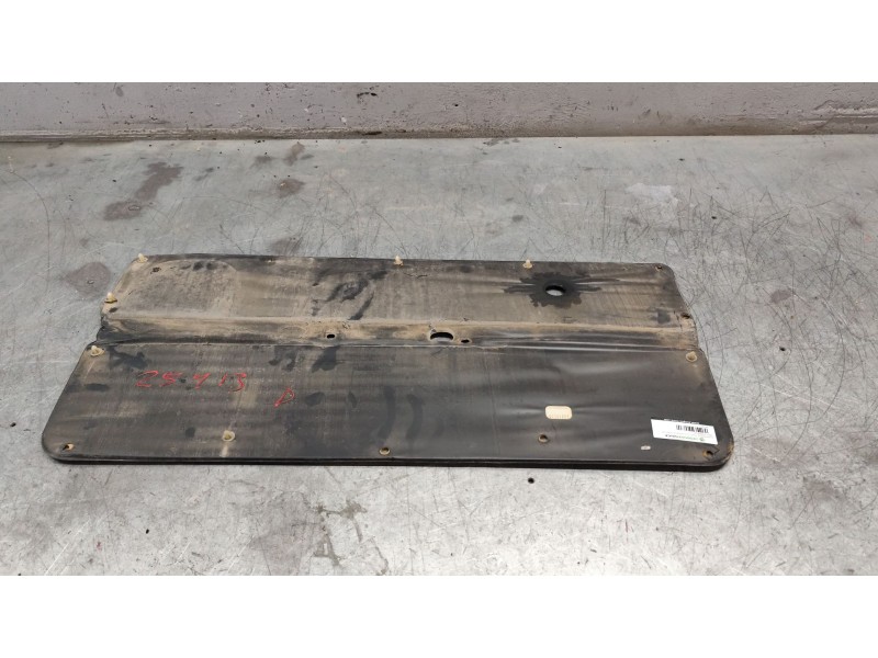 Recambio de guarnecido puerta delantera derecha para seat marbella 0.9 referencia OEM IAM   