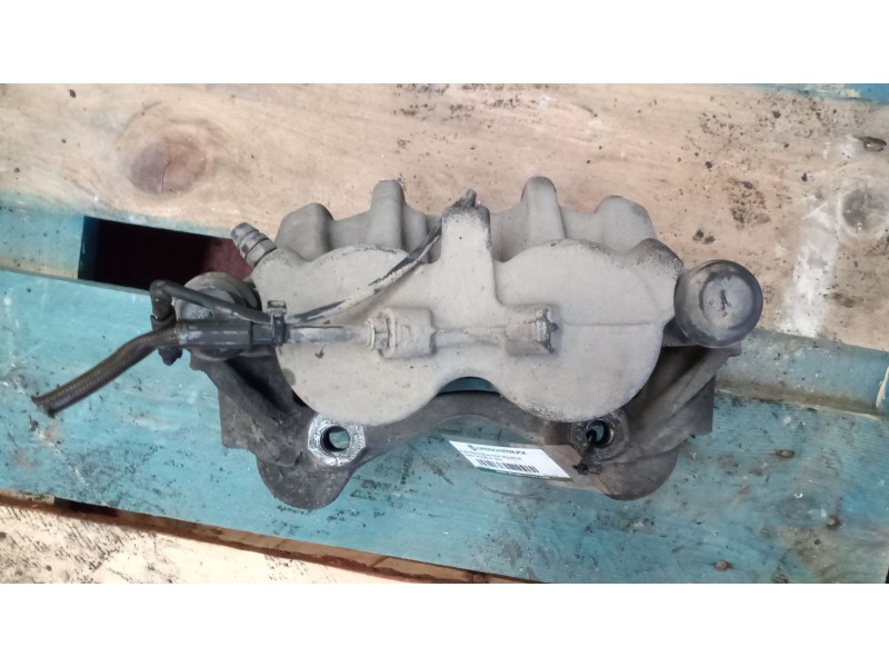 Recambio de pinza freno delantera izquierda para nissan trucks atleon 35.13 referencia OEM IAM 730203  brembo