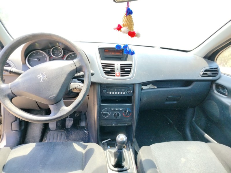 peugeot 207 del año 2008