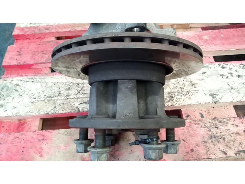 Recambio de buje delantero para nissan trucks atleon 35.13 referencia OEM IAM 061003670  