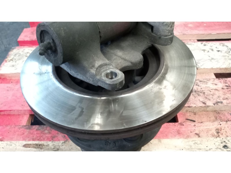 Recambio de buje delantero para nissan trucks atleon 35.13 referencia OEM IAM 061003670  