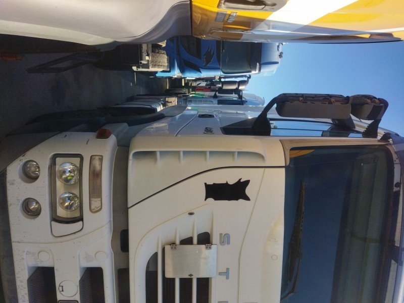 iveco stralis (as) del año 2004