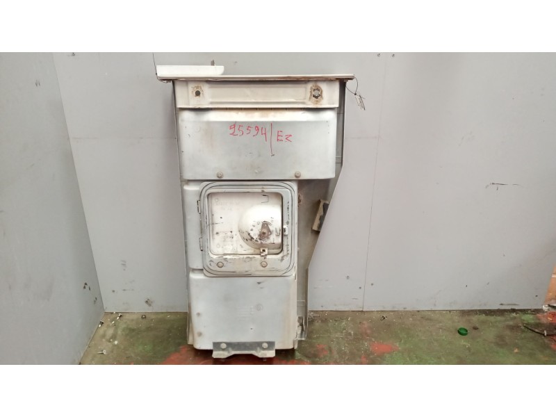 Recambio de peldaño izquierdo para renault magnum ab diesel referencia OEM IAM 5010574327  