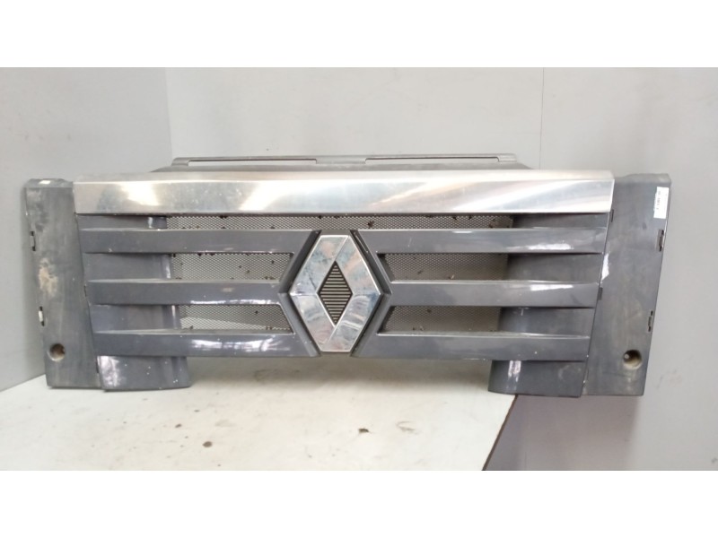 Recambio de rejilla delantera central para renault magnum ab diesel referencia OEM IAM 7421105746  