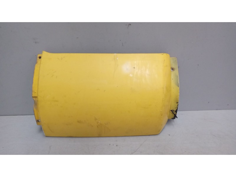 Recambio de deflector izquierdo para nissan trucks atleon 35.13 referencia OEM IAM 623819X000  