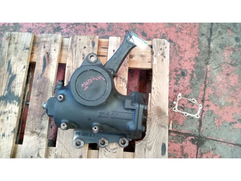 Recambio de caja direccion para scania r i r 580 referencia OEM IAM 1353044  8098955326