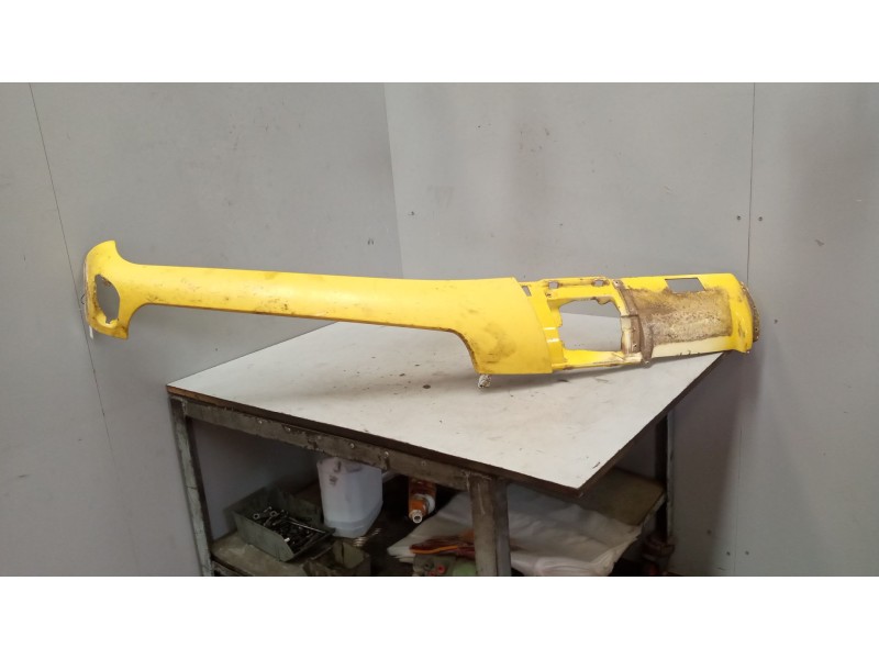 Recambio de moldura luna delantera para nissan trucks atleon 35.13 referencia OEM IAM 612639x005 izquierda 612639x004