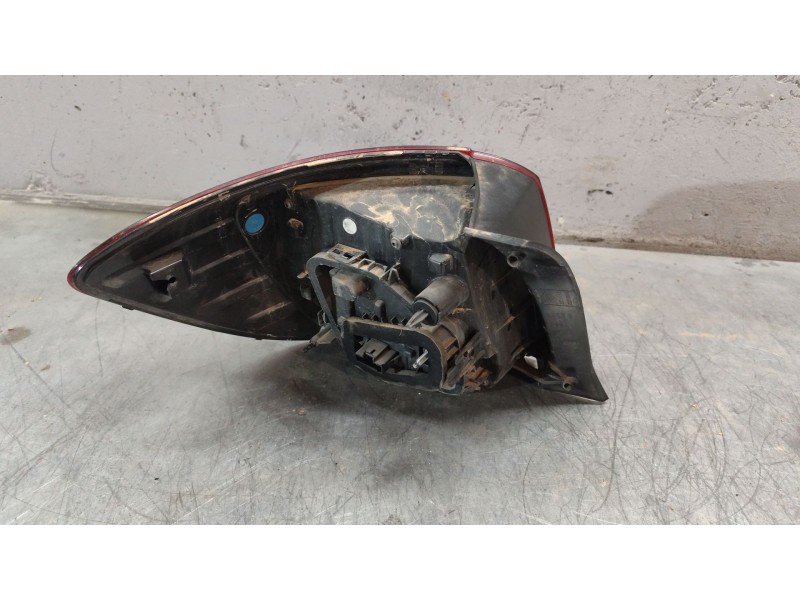 Recambio de piloto trasero derecho para dacia sandero ii tce 90 (b8m1, b8ma) referencia OEM IAM 90113189  