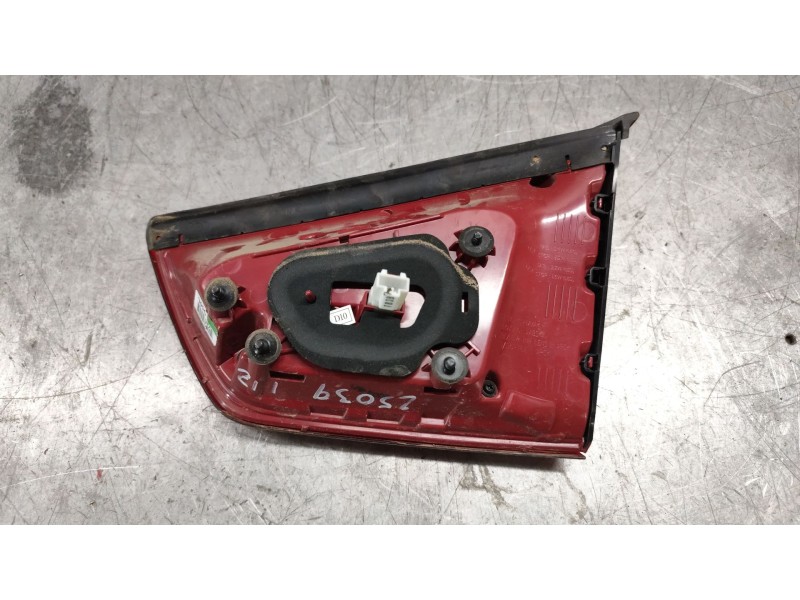 Recambio de piloto trasero izquierdo interior para kia niro i (de) e-niro referencia OEM IAM   