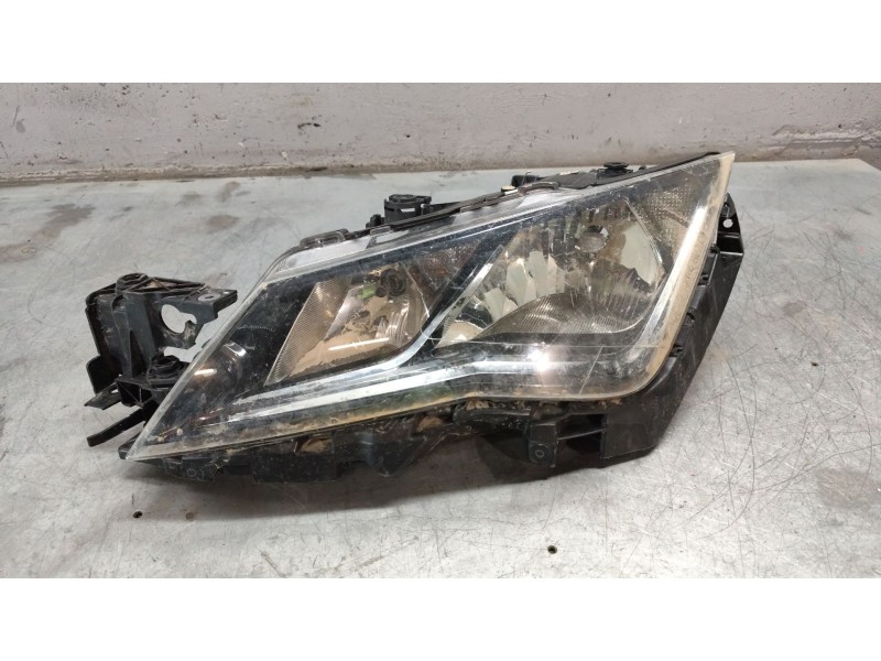 Recambio de faro izquierdo para seat leon (5f1) 1.4 tsi referencia OEM IAM   
