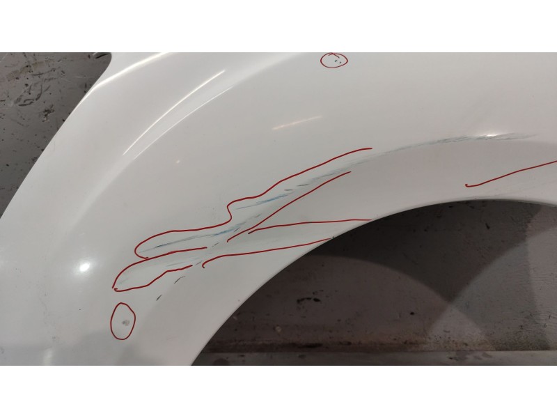 Recambio de aleta delantera izquierda para peugeot partner tepee 1.6 bluehdi 100 referencia OEM IAM   