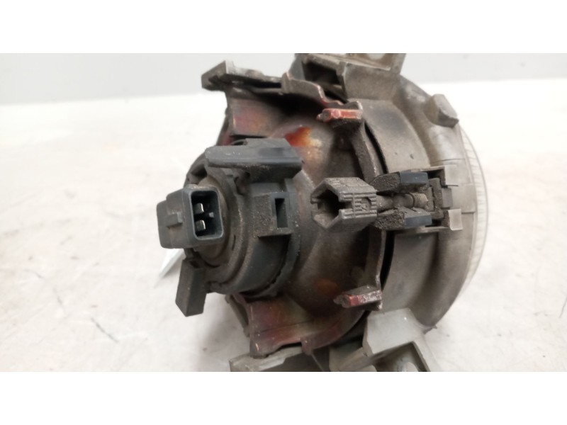 Recambio de faro antiniebla izquierdo para renault magnum ab diesel referencia OEM IAM   