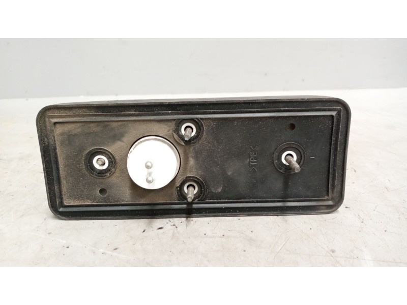 Recambio de piloto lateral izquierdo para renault magnum ab diesel referencia OEM IAM   