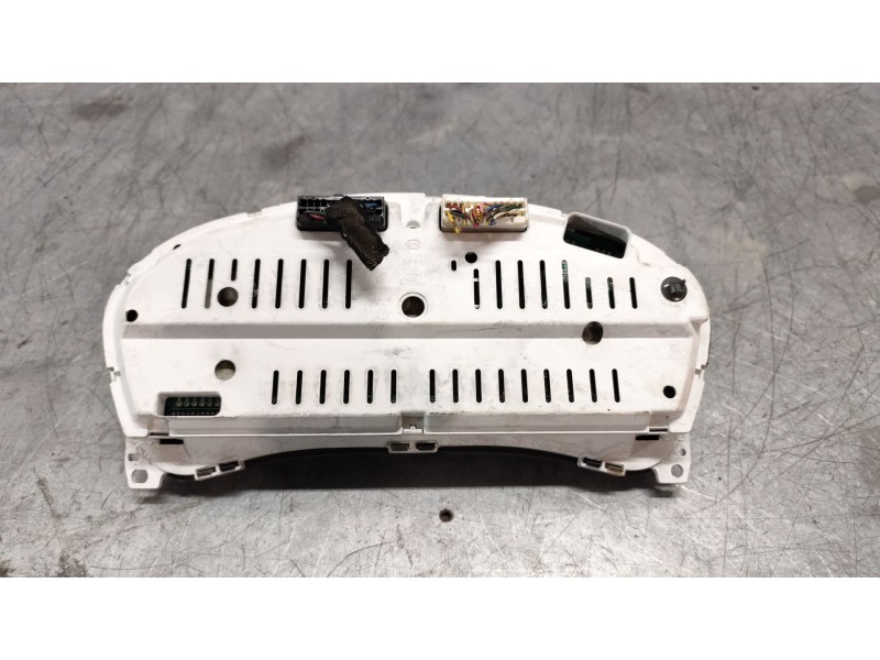 Recambio de cuadro instrumentos para hyundai tucson (jm) 2.0 crdi comfort (4wd) referencia OEM IAM 940132E4201100  