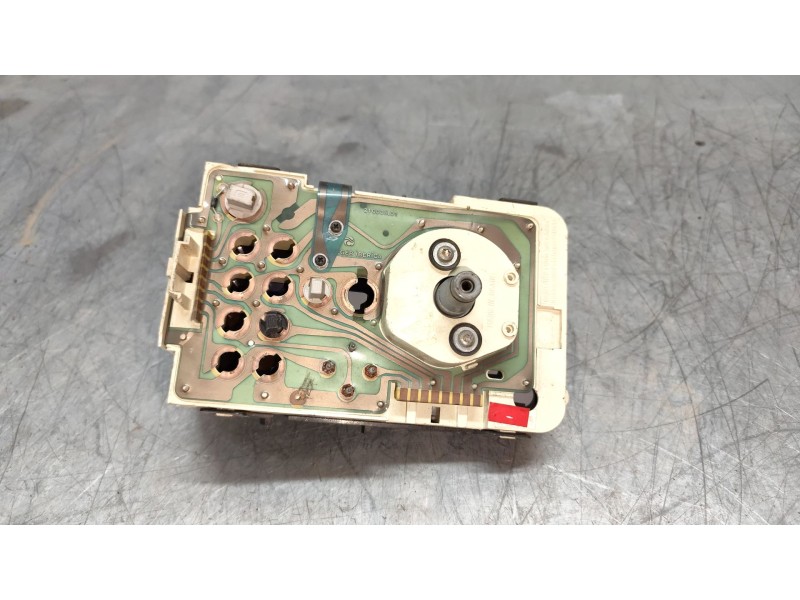 Recambio de cuadro instrumentos para seat marbella 0.9 referencia OEM IAM 21003501  