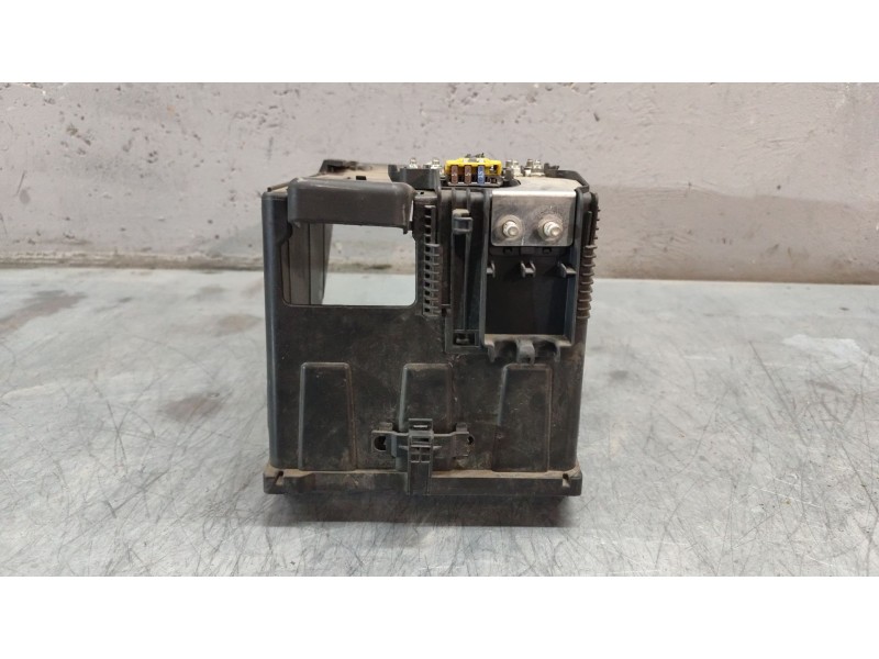 Recambio de soporte bateria para peugeot partner tepee 1.6 bluehdi 100 referencia OEM IAM 9663615580  
