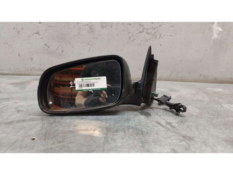 Recambio de retrovisor izquierdo para volkswagen passat berlina (3b2) comfortline referencia OEM IAM  ELECTRICO 