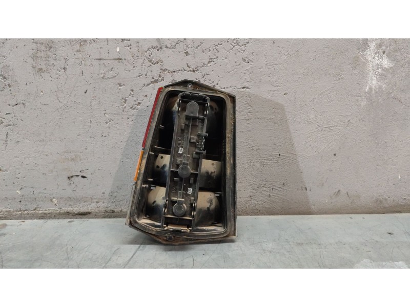 Recambio de piloto trasero derecho para seat marbella 0.9 referencia OEM IAM   