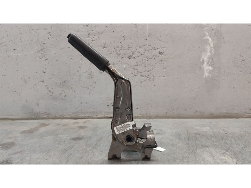Recambio de palanca freno de mano para peugeot partner tepee 1.6 bluehdi 100 referencia OEM IAM 9680786377  