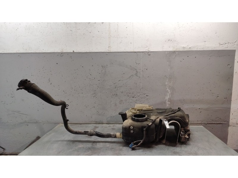 Recambio de deposito combustible para peugeot partner tepee 1.6 bluehdi 100 referencia OEM IAM   