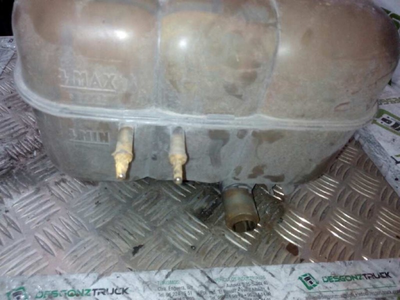 Recambio de deposito expansion para volvo fh 12 2002  12.1 diesel (d12d420) referencia OEM IAM 1676400  