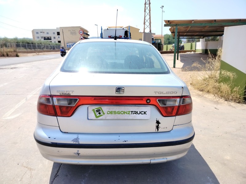 seat toledo (1m2) del año 2003