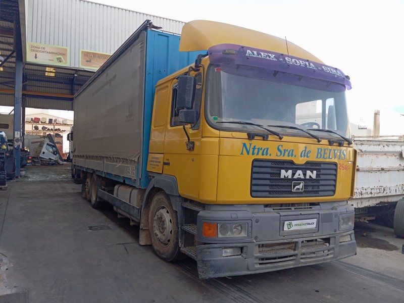 man f 2000 23./26.xxx del año 2002