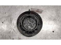 Recambio de tapacubos para peugeot partner tepee 1.6 bluehdi 100 referencia OEM IAM 9608342277   2