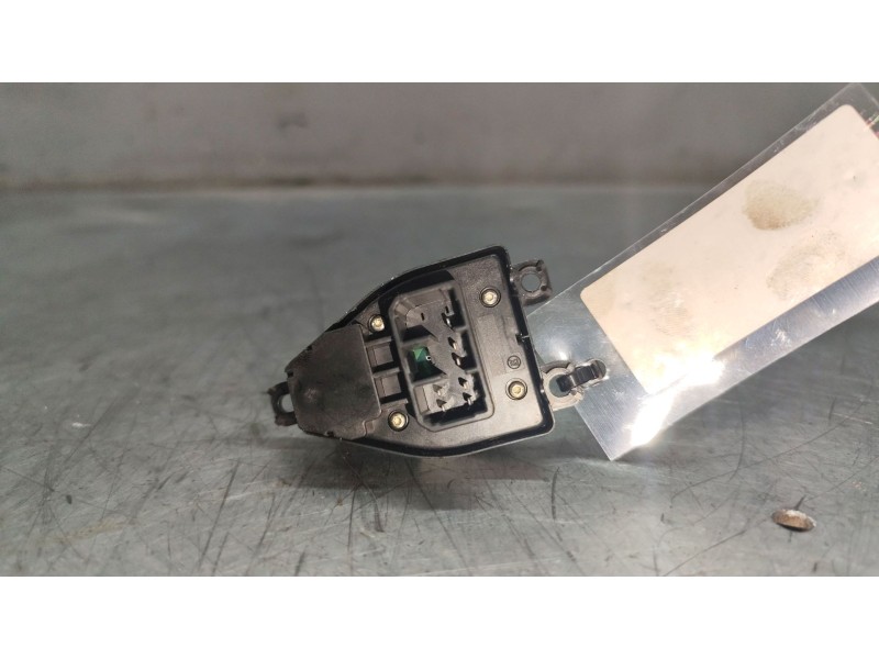 Recambio de mando retrovisor para mazda 2 berlina (dy) 1.4 active+ (59kw) referencia OEM IAM B25D  