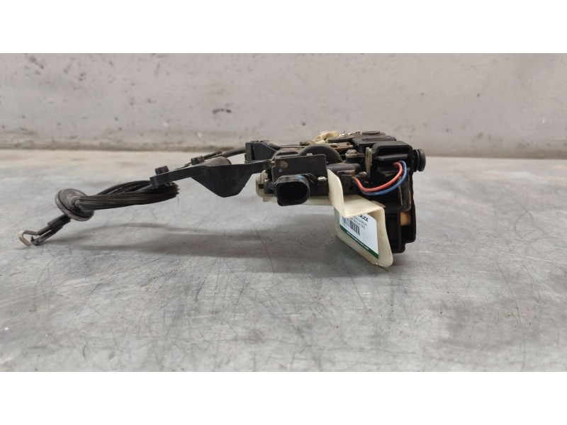 Recambio de cerradura puerta trasera derecha para volkswagen passat berlina (3b2) comfortline referencia OEM IAM  6 PINS 