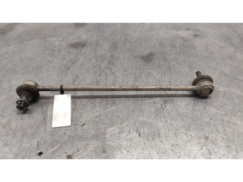 Recambio de bieleta barra estabilizadora delantera para peugeot partner tepee 1.6 bluehdi 100 referencia OEM IAM   