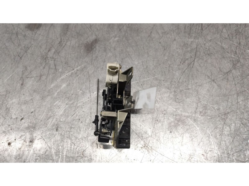 Recambio de maneta exterior porton para volkswagen passat berlina (3b2) comfortline referencia OEM IAM   