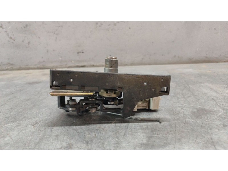 Recambio de maneta exterior porton para volkswagen passat berlina (3b2) comfortline referencia OEM IAM   