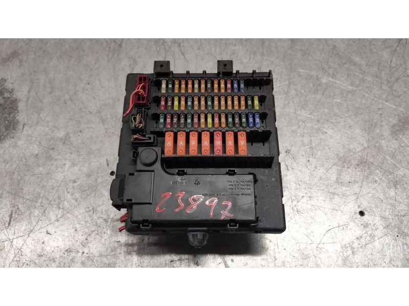 Recambio de caja reles / fusibles para bmw z4 roadster (e85) 2.0 i referencia OEM IAM 518961115ES  