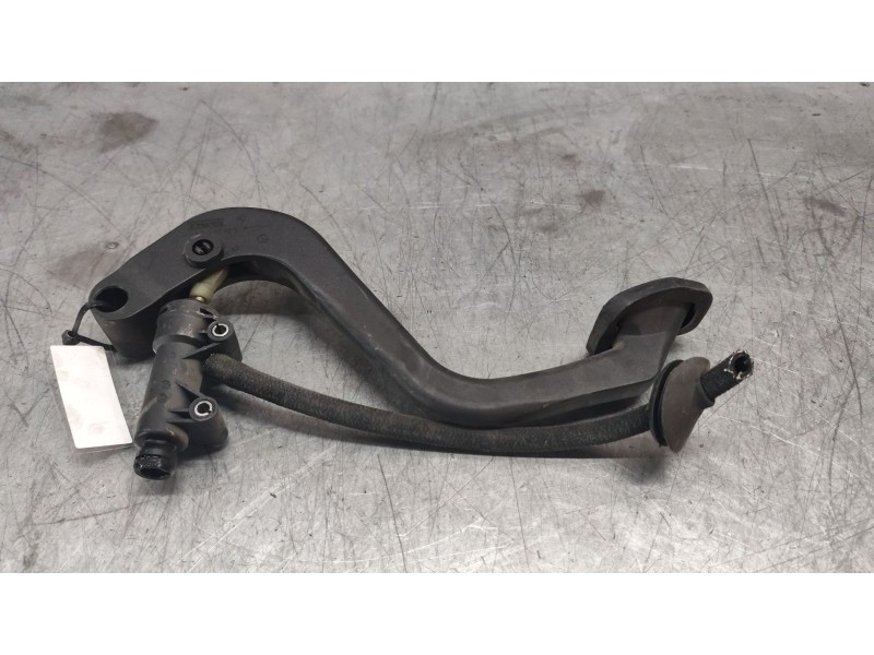 Recambio de pedal embrague para bmw z4 roadster (e85) 2.0 i referencia OEM IAM 6760106  