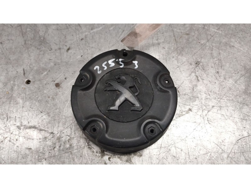 Recambio de tapacubos para peugeot partner tepee 1.6 bluehdi 100 referencia OEM IAM 9608342277  