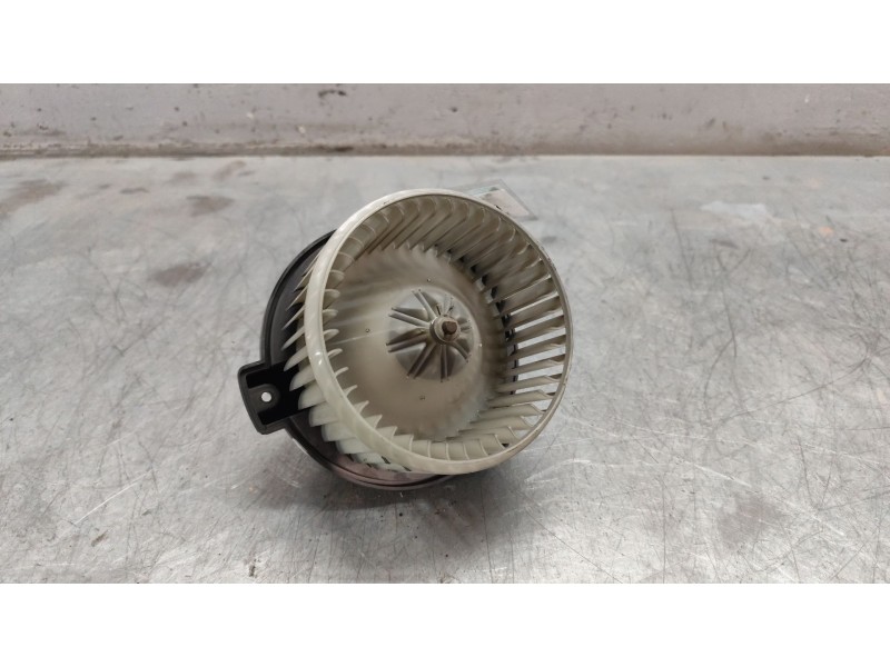 Recambio de ventilador calefaccion para bmw z4 roadster (e85) 2.0 i referencia OEM IAM 6926215  