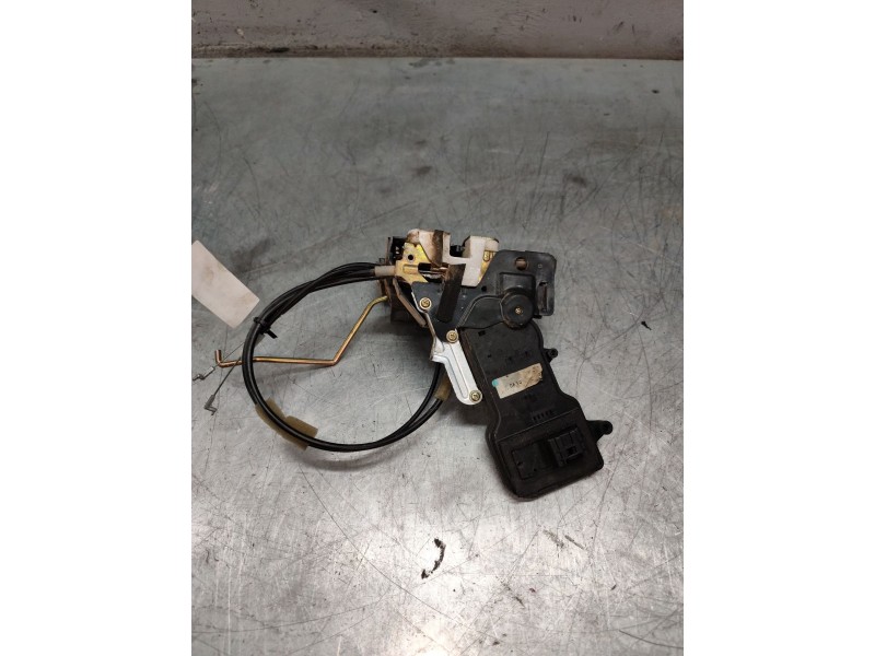 Recambio de cerradura puerta delantera derecha para mazda 2 berlina (dy) 1.4 active+ (59kw) referencia OEM IAM   