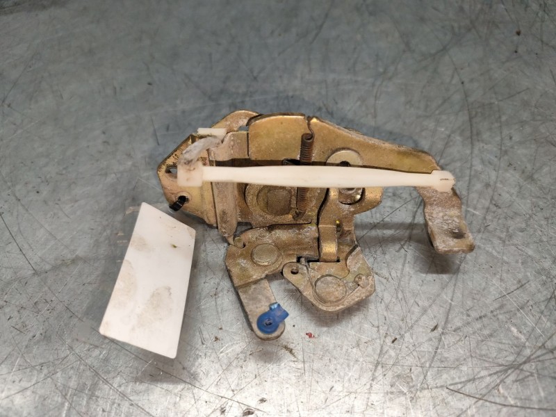 Recambio de cerradura puerta delantera derecha para seat marbella 0.9 referencia OEM IAM   