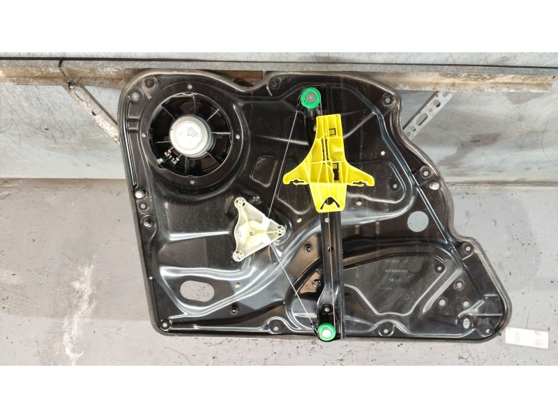 Recambio de elevalunas trasero derecho para volkswagen passat b6 (3c2) 2.0 tdi referencia OEM IAM   