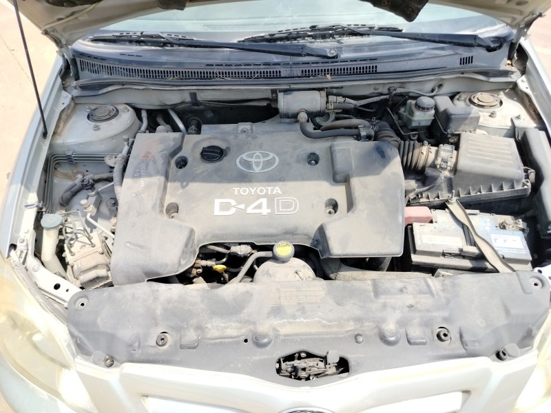 toyota corolla (_e12_) del año 2005