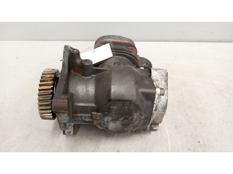 Recambio de compresor aire acondicionado para renault midlum 4.2 diesel referencia OEM IAM 5010450535  LK1567
