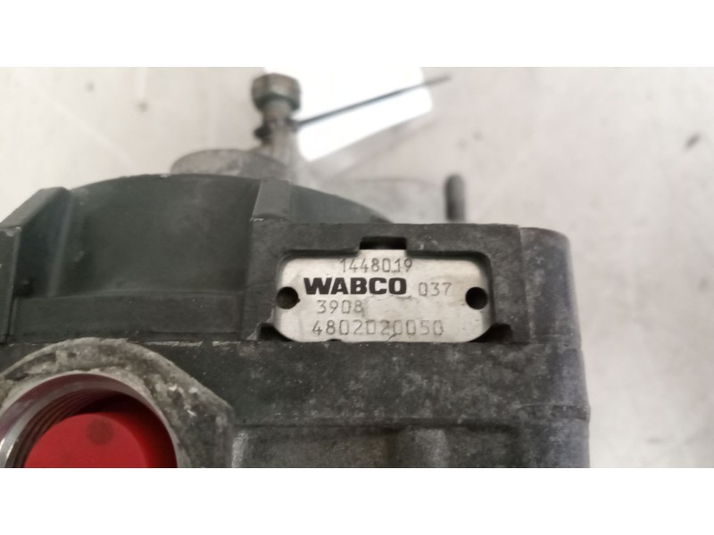 Recambio de valvula aire para daf serie xf105.xxx 12.9 diesel referencia OEM IAM 1448019  4802020050