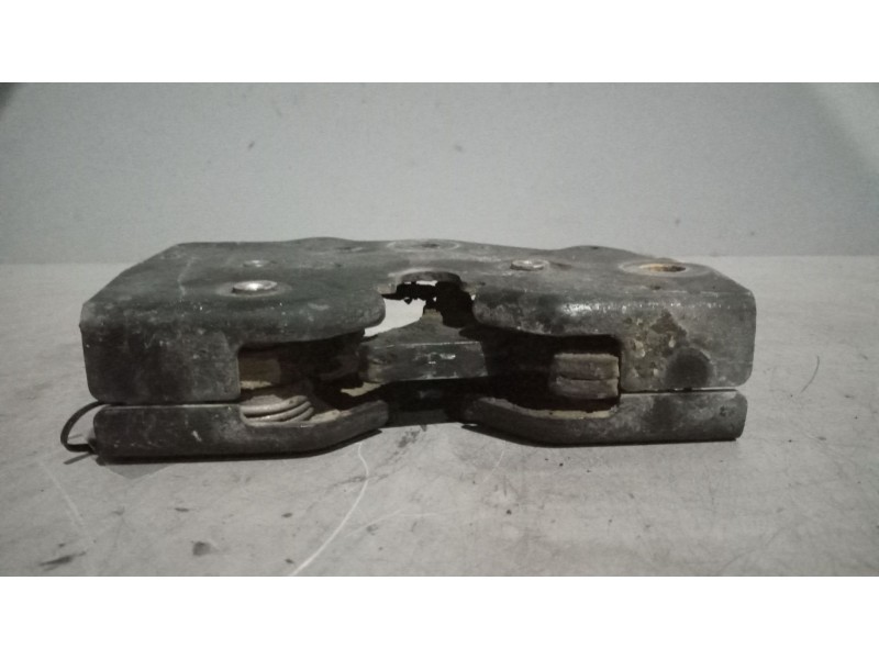 Recambio de cierre cabina izquierdo para daf serie xf105.xxx 12.9 diesel referencia OEM IAM 1427612  